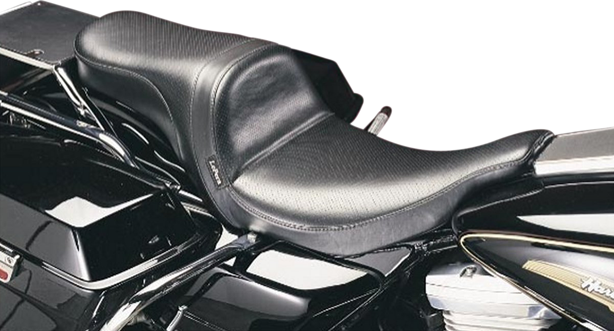 Le Pera Daytona Smooth Seat for 2002-2007 Harley Electra Road Glide FLHT FLTR